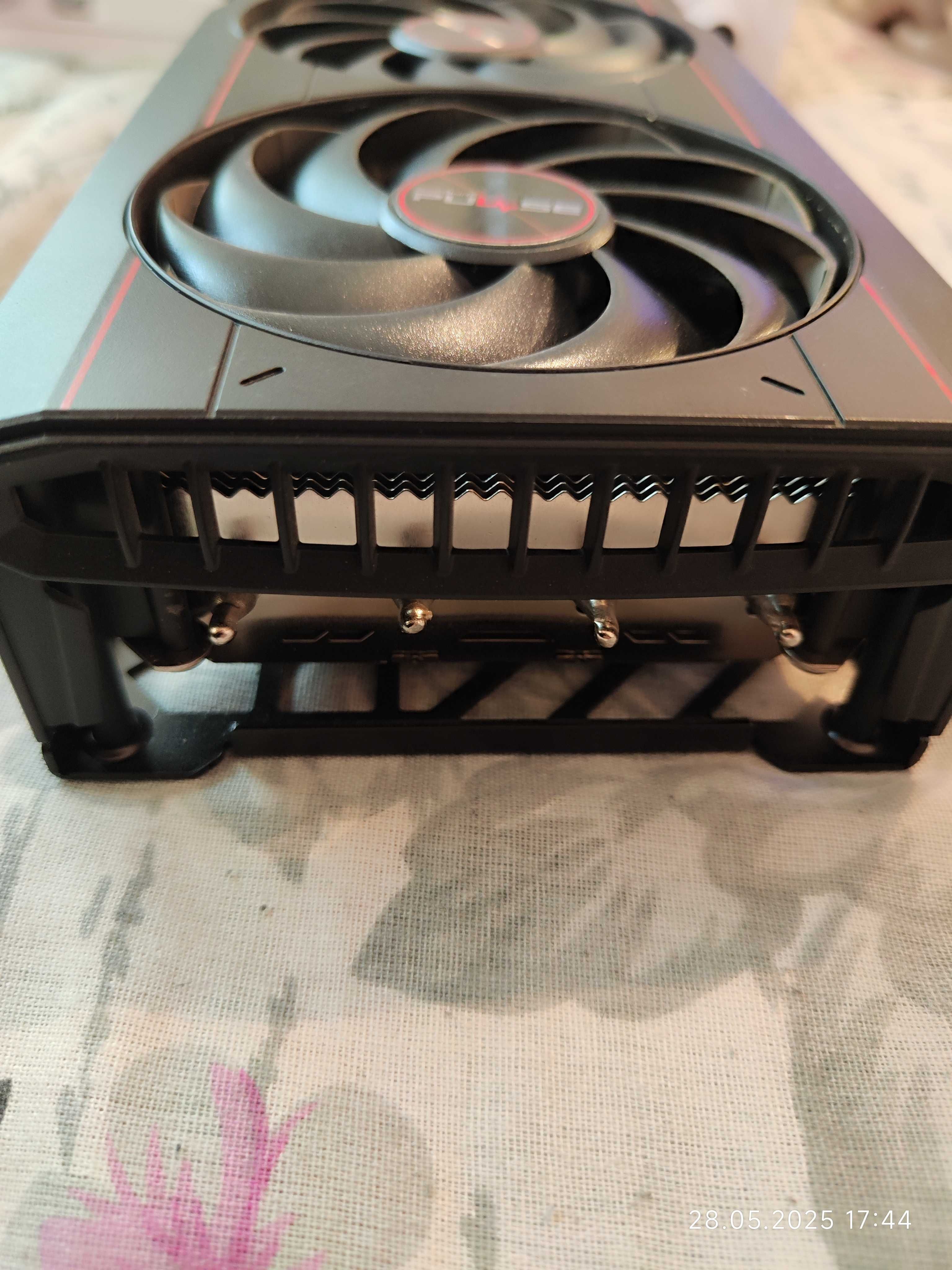 Видеокарта RX 6800 16GB - Перфектна
