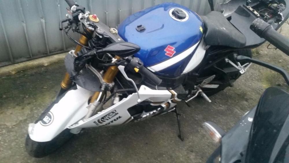 Мотоциклет, СУЗУКИ GSXR K4 1000сс-на части