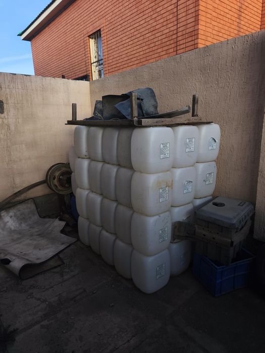 Канистра пластиковая пластмассы 20 ли.