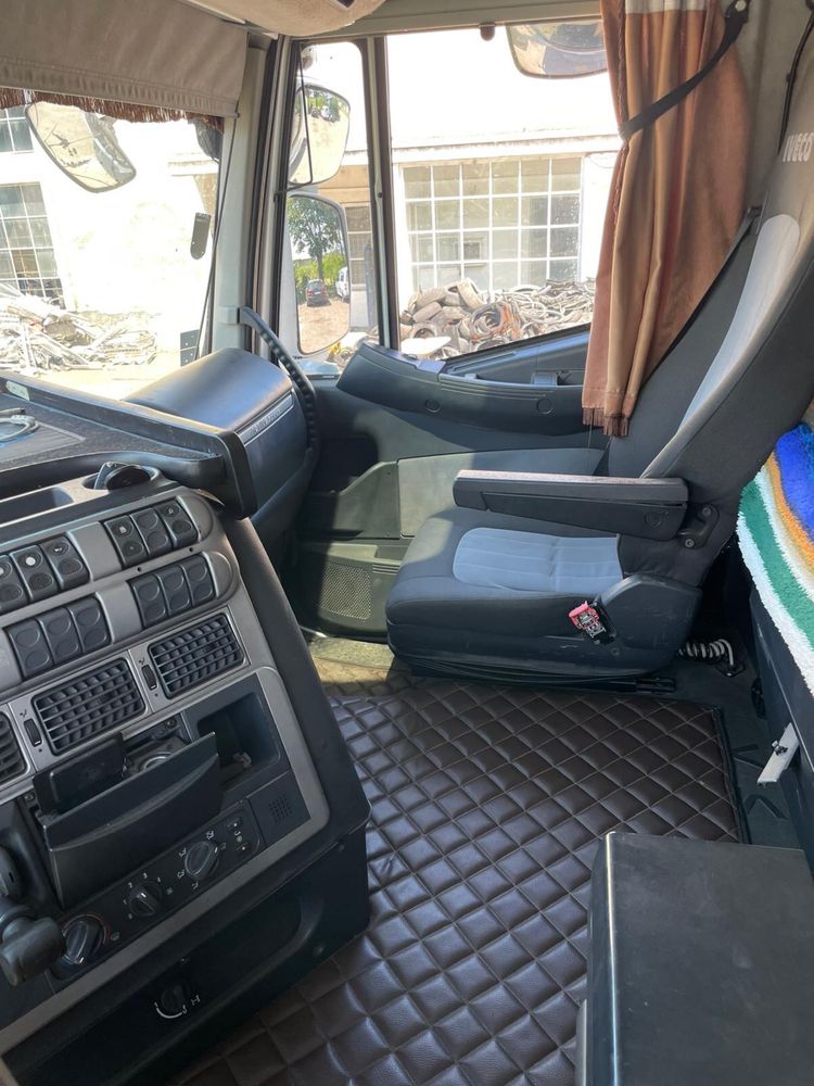 Ansamblu Iveco Stralis 500 cap tractor + remorca fier