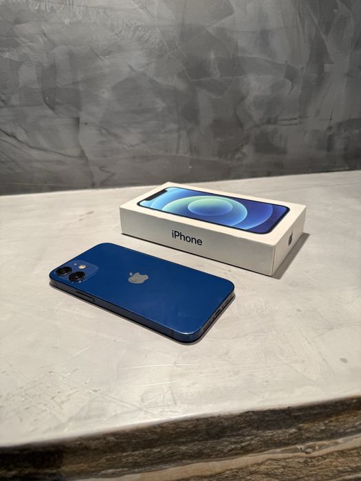 КАТО ЧИСТО НОВ Iphone 12 mini blue