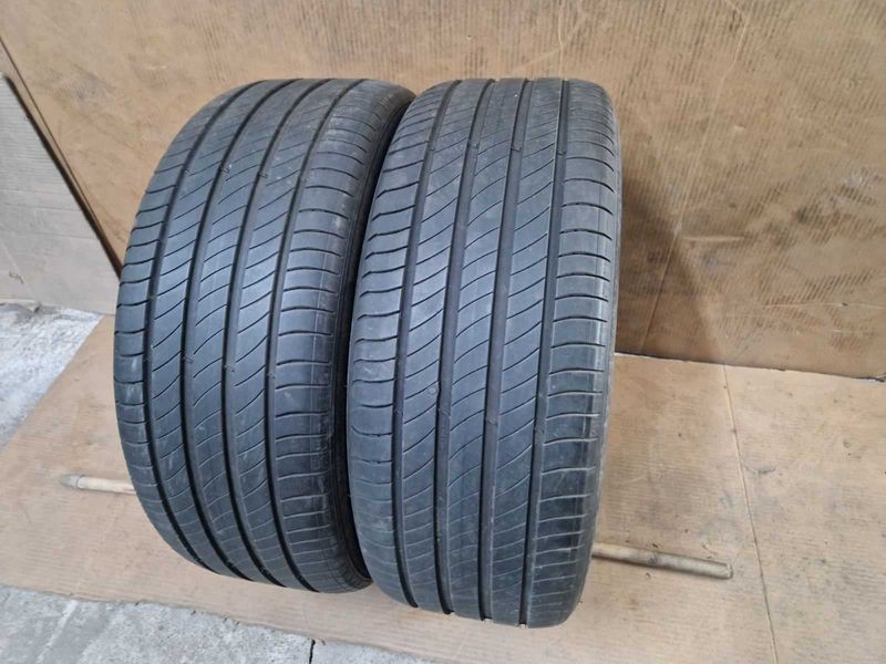 2 Michelin R19 235/50
летни гуми
DOT0622