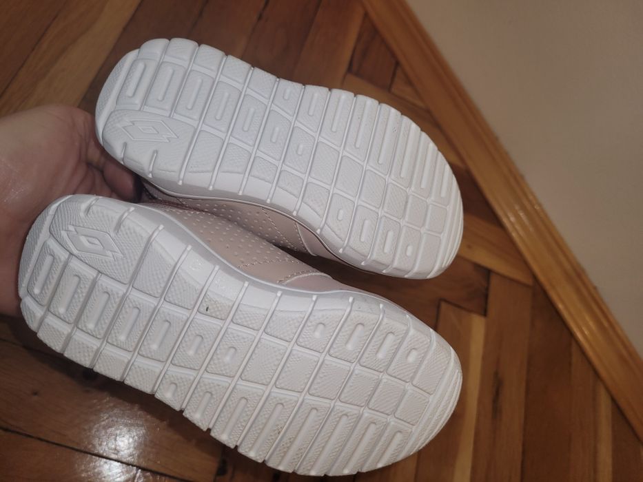 Розови маратонки Lotto