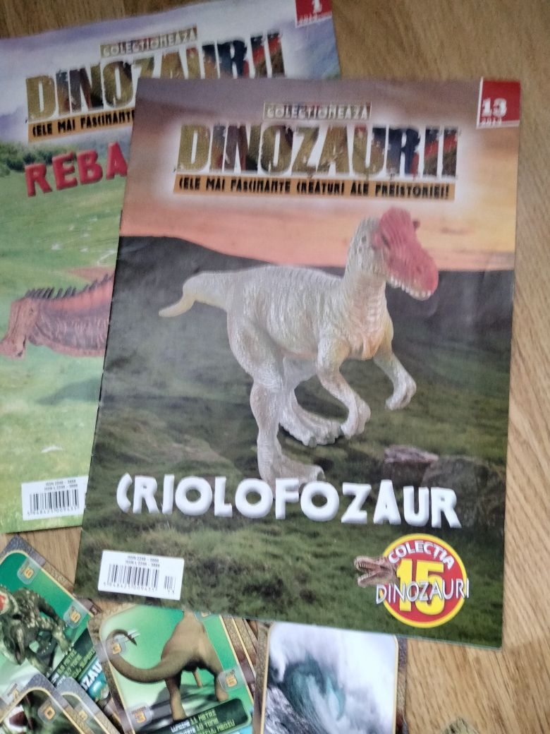 Reviste, cărți Lumea dinozaurilor