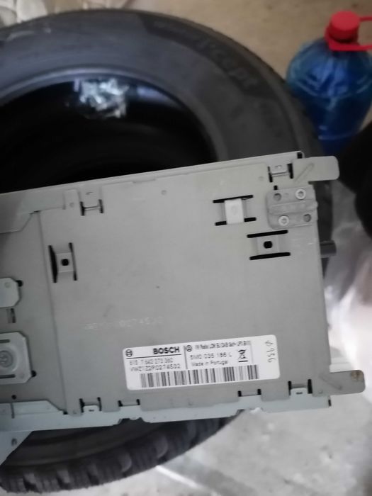 Radiocasetofon Bosch, dat jos după golf 5+
