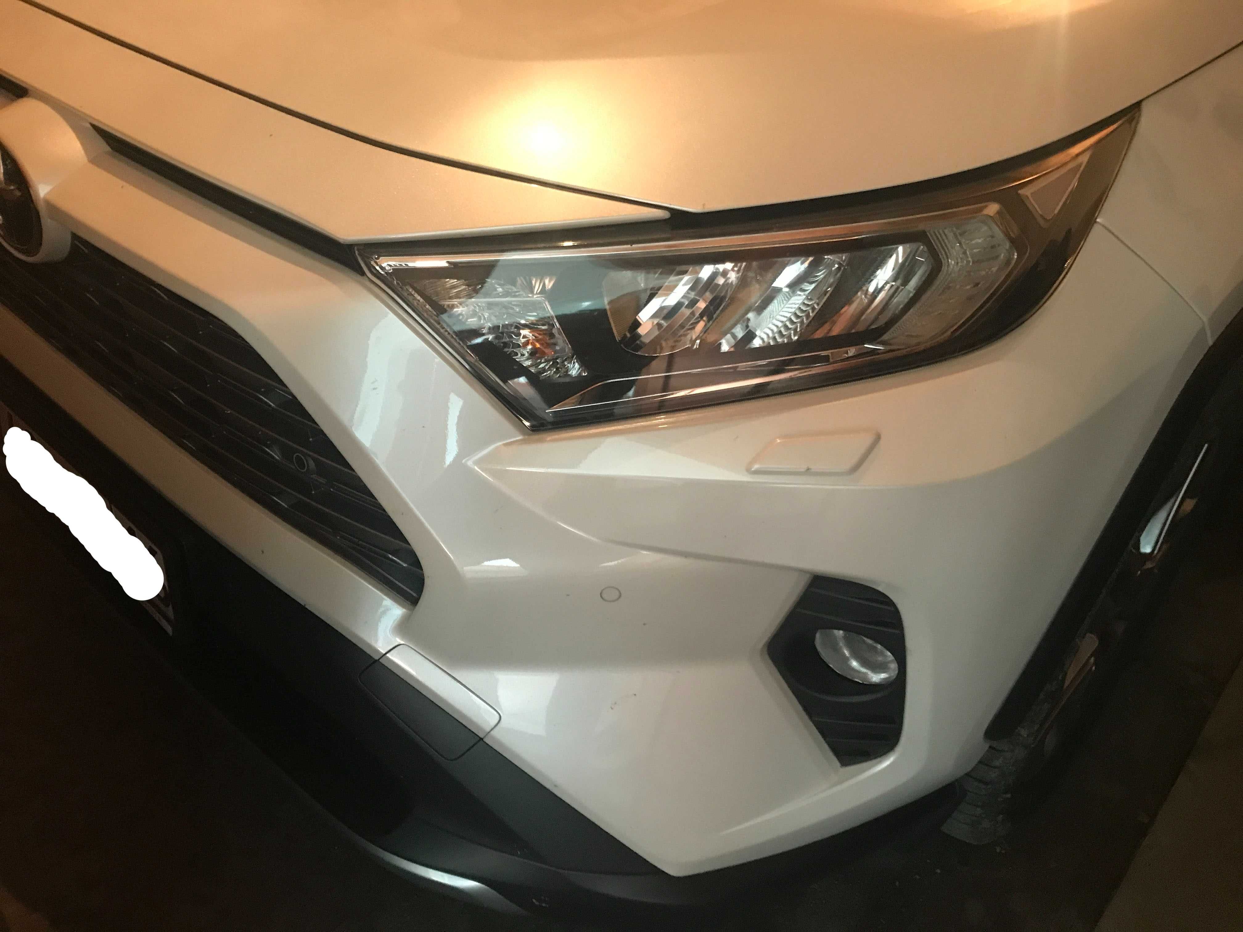 продам автомобиль тойота RAV-4  2020г