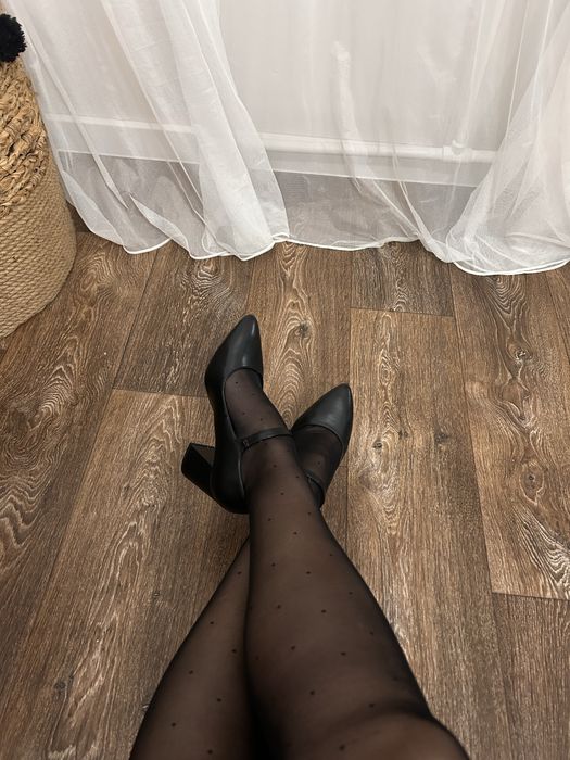 Новые туфли на устойчивом каблуке