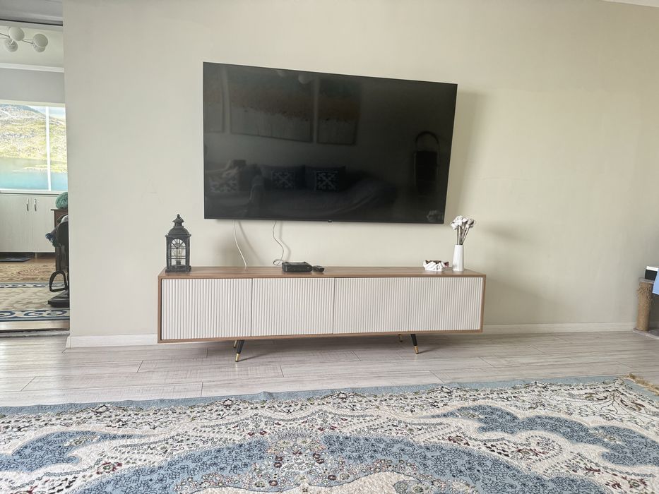 Тв Тумба, почти новая