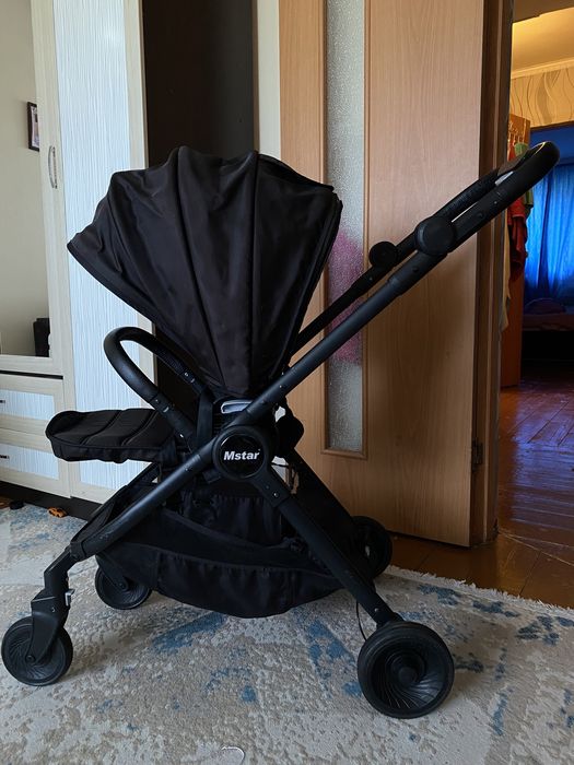 Продам прогулочную коляску