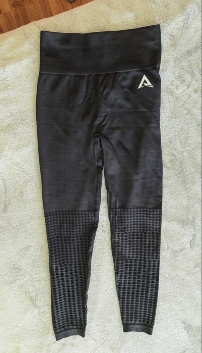 Дамски спортен клин Above The Rest