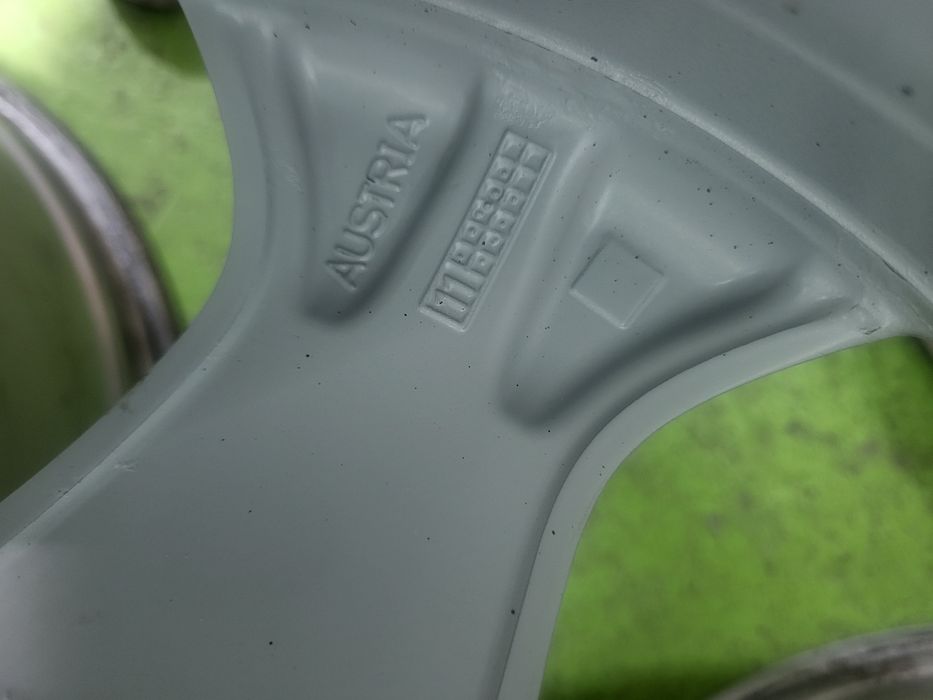 17 5x120 Bmw X1 F30 лети джанти 5х120 бмв е90 х1 f30