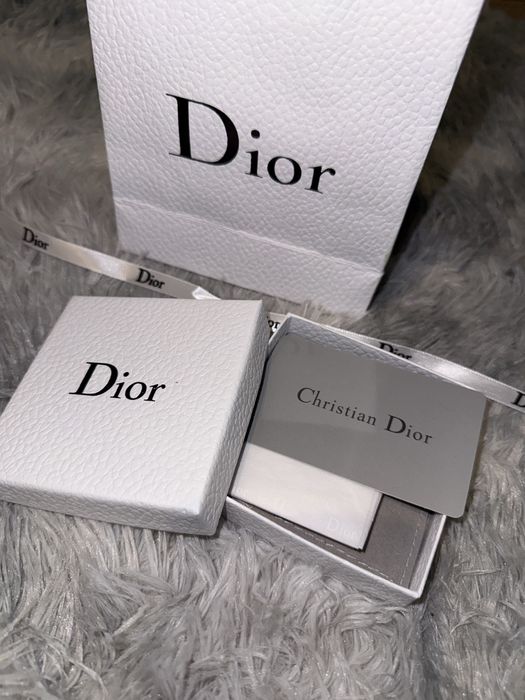 Cercei Chanel , Gucci , Dior