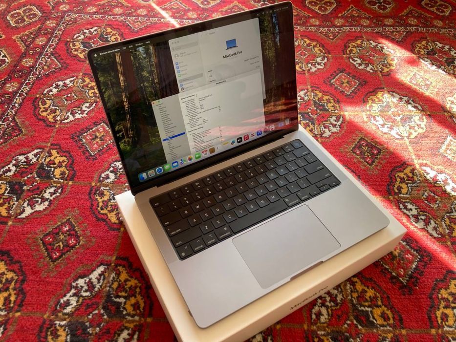 Apple MacBook 14 M1 Pro LL/A Очень идеальный Состояние