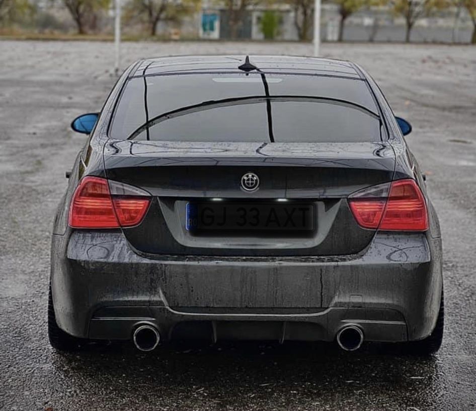 Difuzor Fusta Evacuare BMW E90 E91 335i 335d cu nervuri Striatii