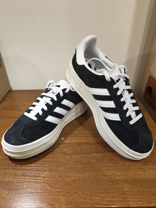 Adidas Обувки / Адидас