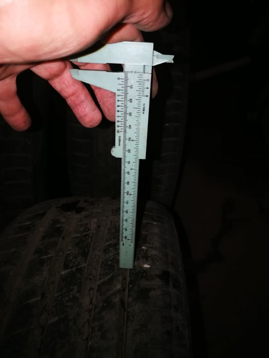 4 бр.Летни гуми Нексен 235 40 18 дот 2818