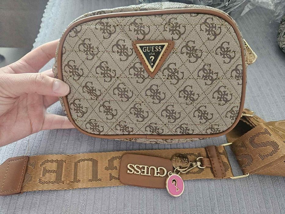 ДАМСКИ кожени чанти Guess,Louis Vuitton i CK