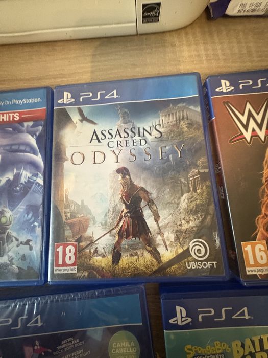 Vand jocuri ps4 ( compatibile cu ps5) - pret negociabil