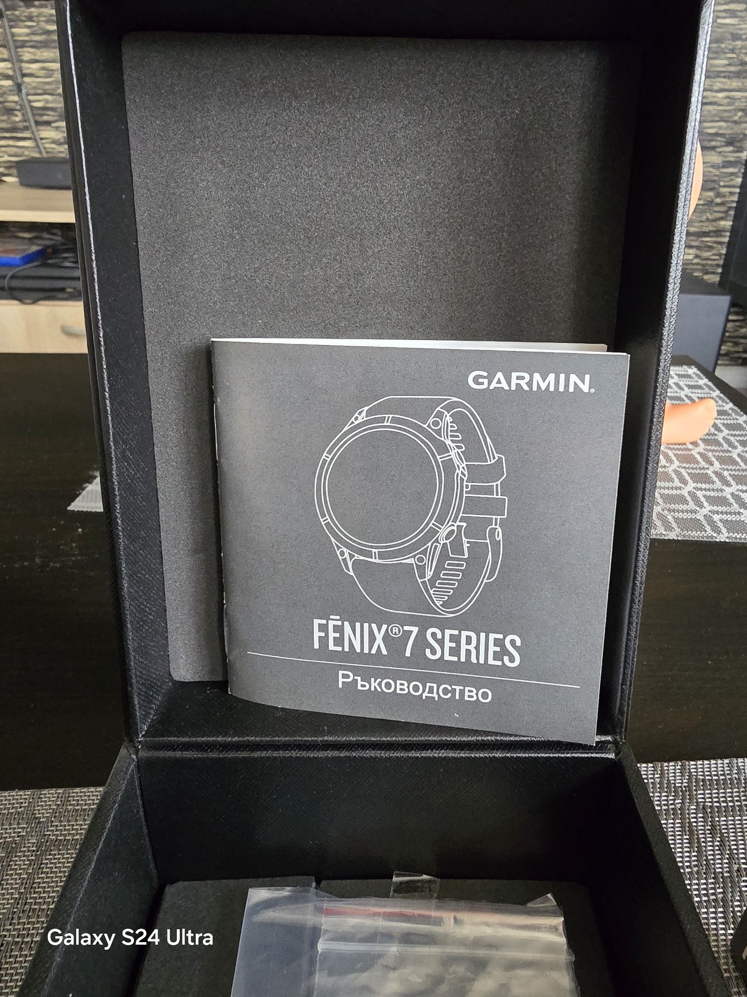 Garmin fenix 7X PRO Sapphire Solar Carbon gray С Titanium каишка