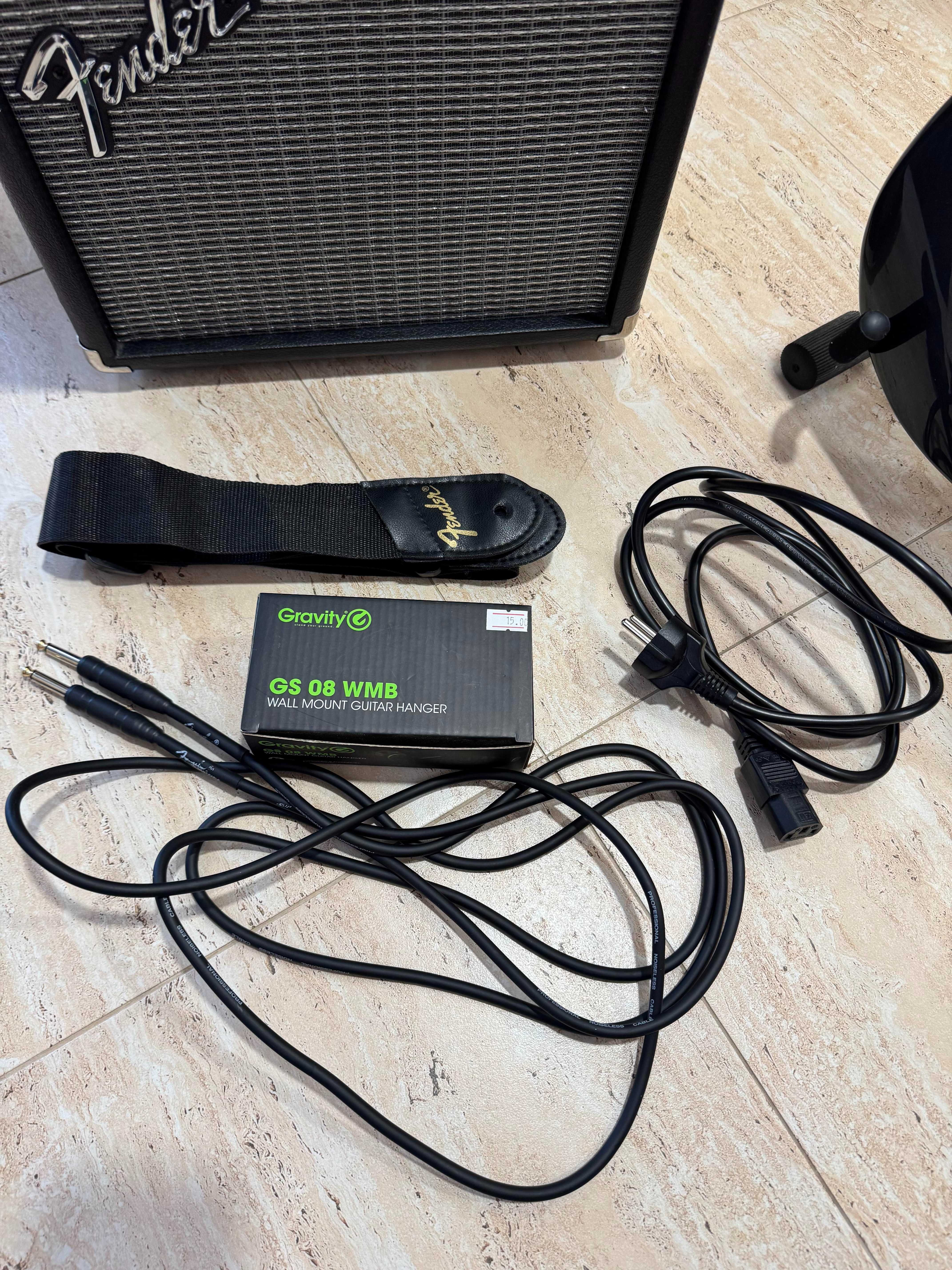 Комплект електрическа китара Squier Affinity + Fender усилвател
