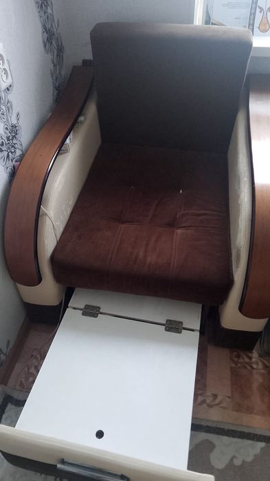 Кресло в хорошем состоянии