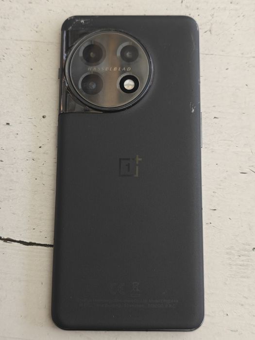 Смартфон (One plus 11 5G)