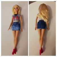 Păpușă    Barbie