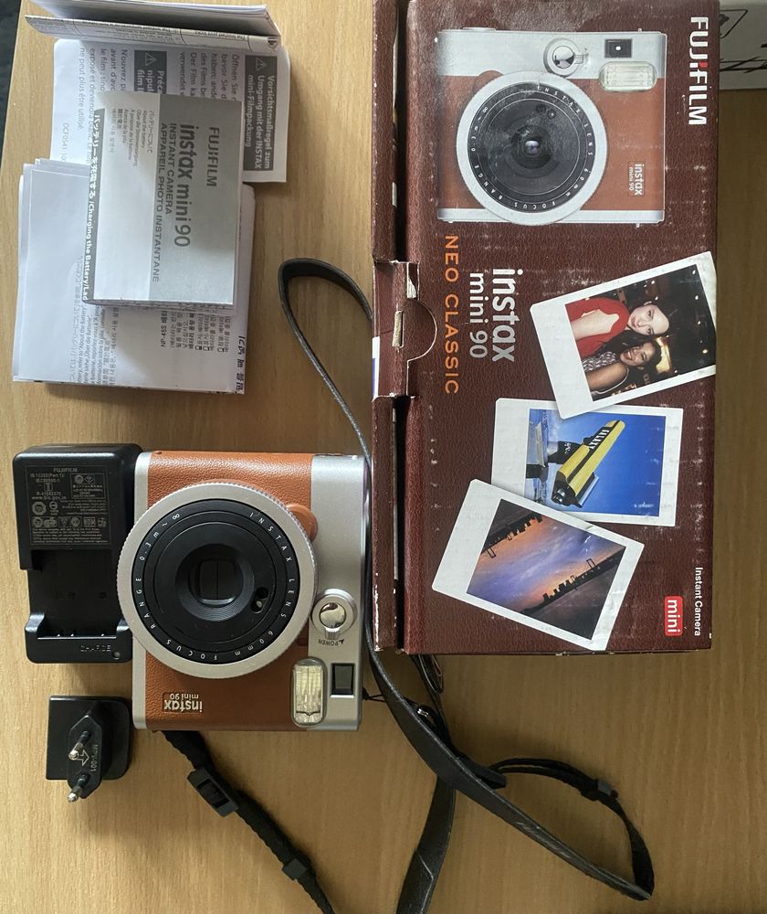FujiFilm Instax mini 90 камера за моментални снимки