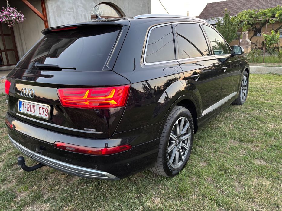 Audi Q7 e tron 2016