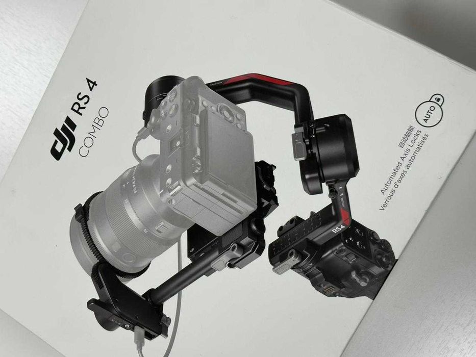 Стабилизатор  DJI RS 4 Combo