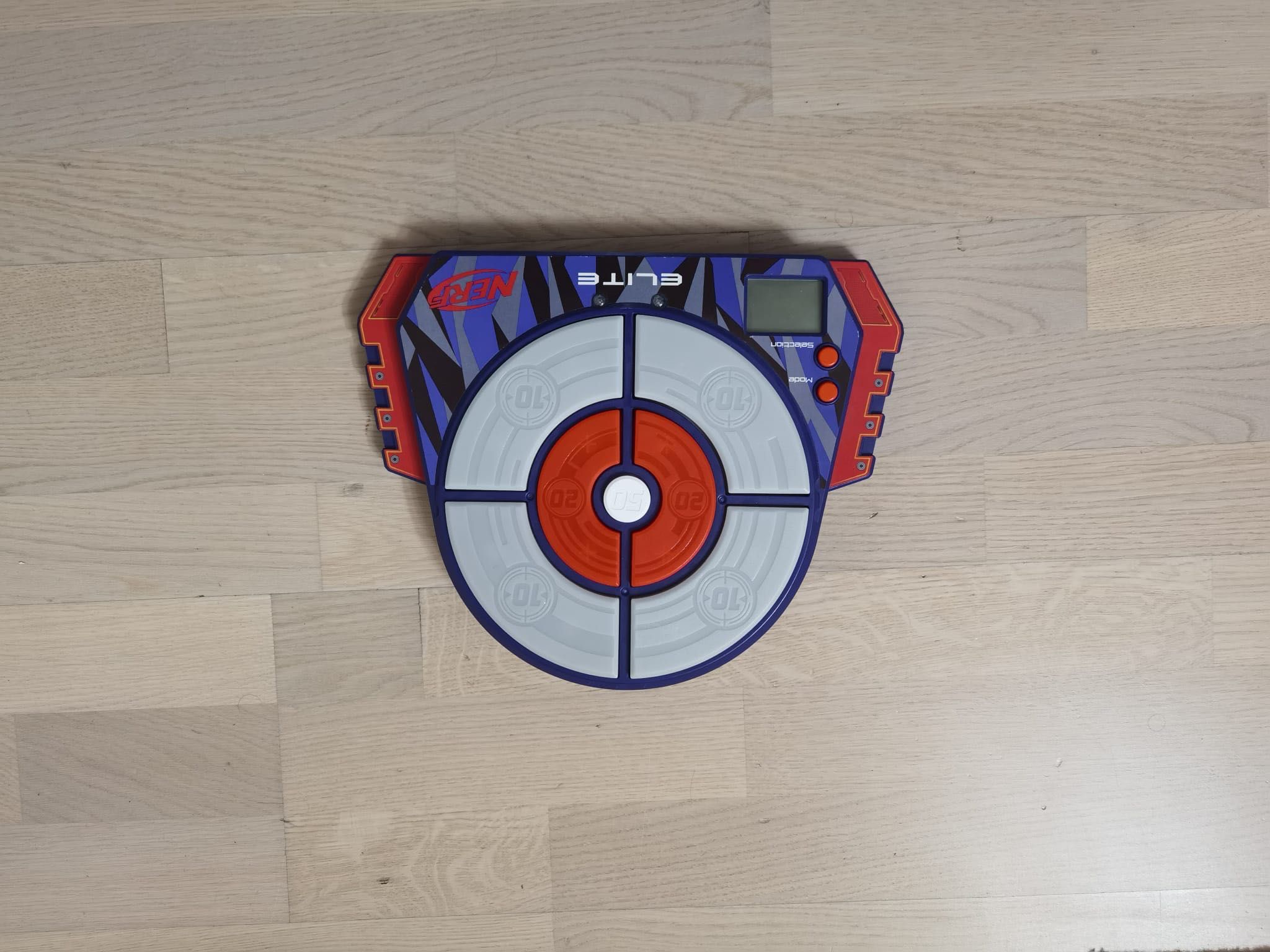 Jucarie tinta nerf