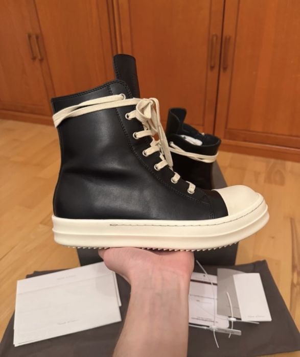 Rick Owens Geobasket (Model High-Top) în varianta clasică black/white.