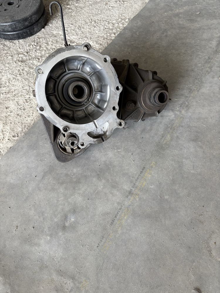 Раздатка BMW x5 2001 4.4 benzin