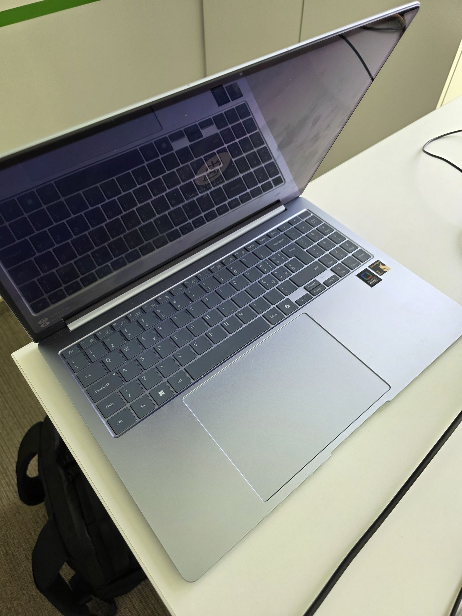 Samsung Galaxy Book4 Edge 16" x Elite NT960XMB-KCO1B ITB