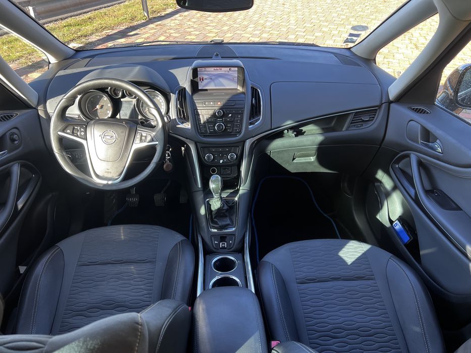 Opel zafira C tourer