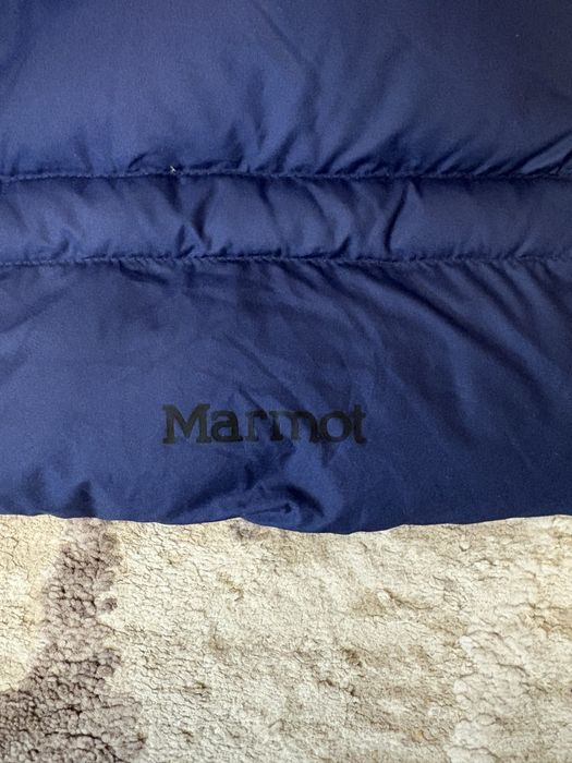 Vand geaca Marmot pentru copii