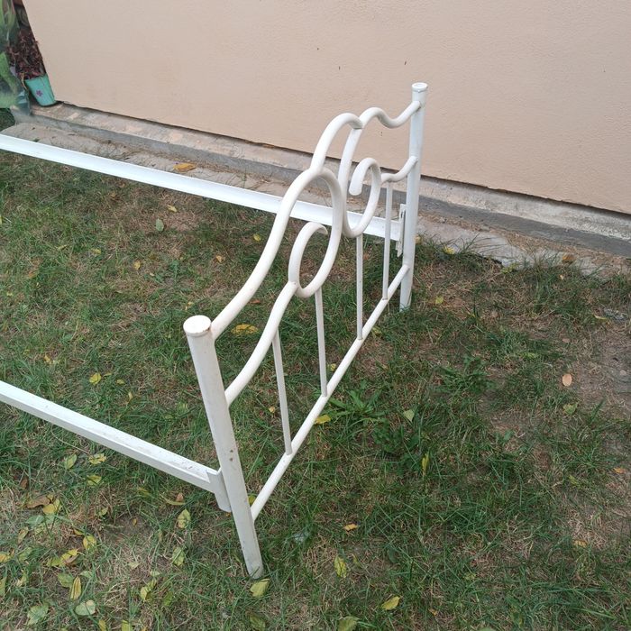 Pat, ramă metalică