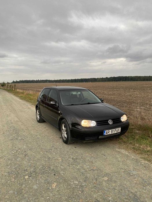 Volkswagen Golf 2003