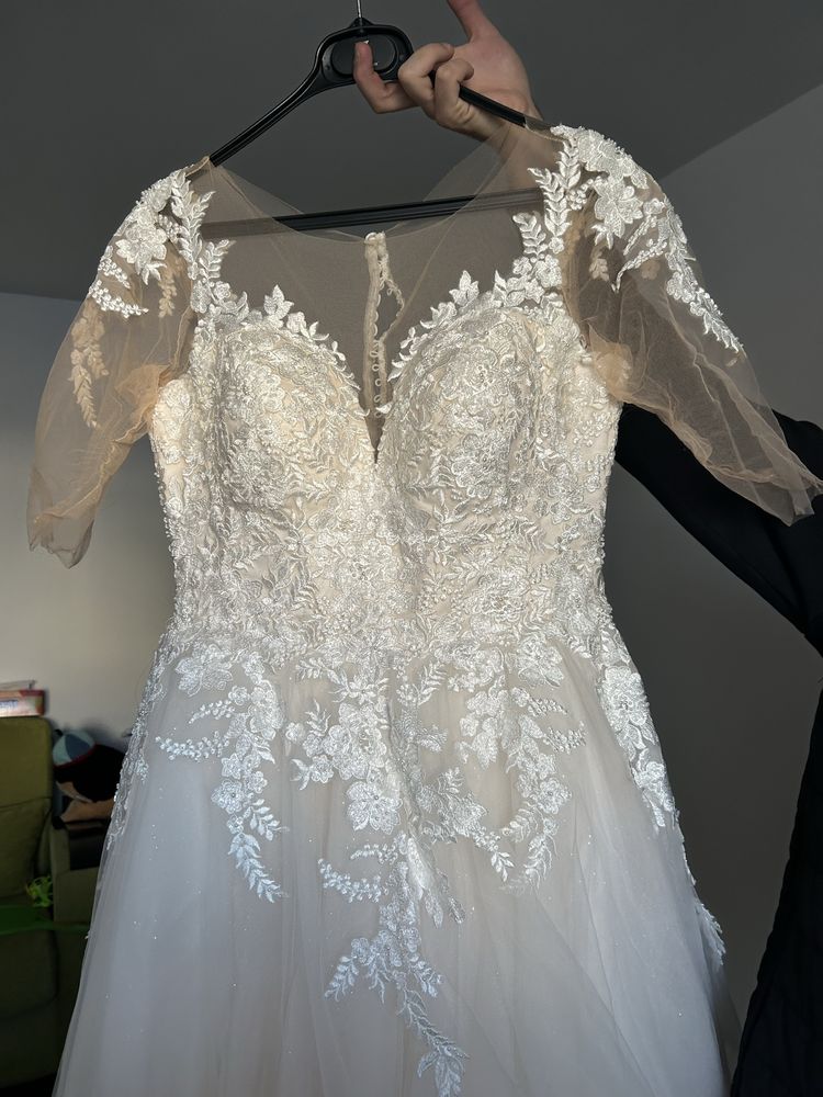 Vand rochie de mireasa