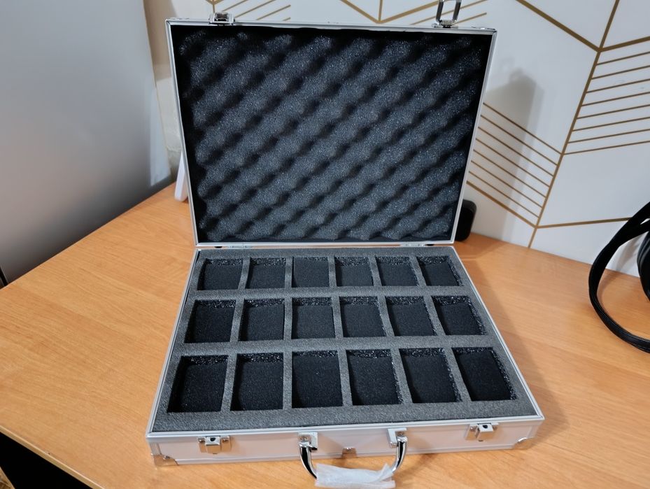 Кейс алюминиевый футляр шкатулка для часов