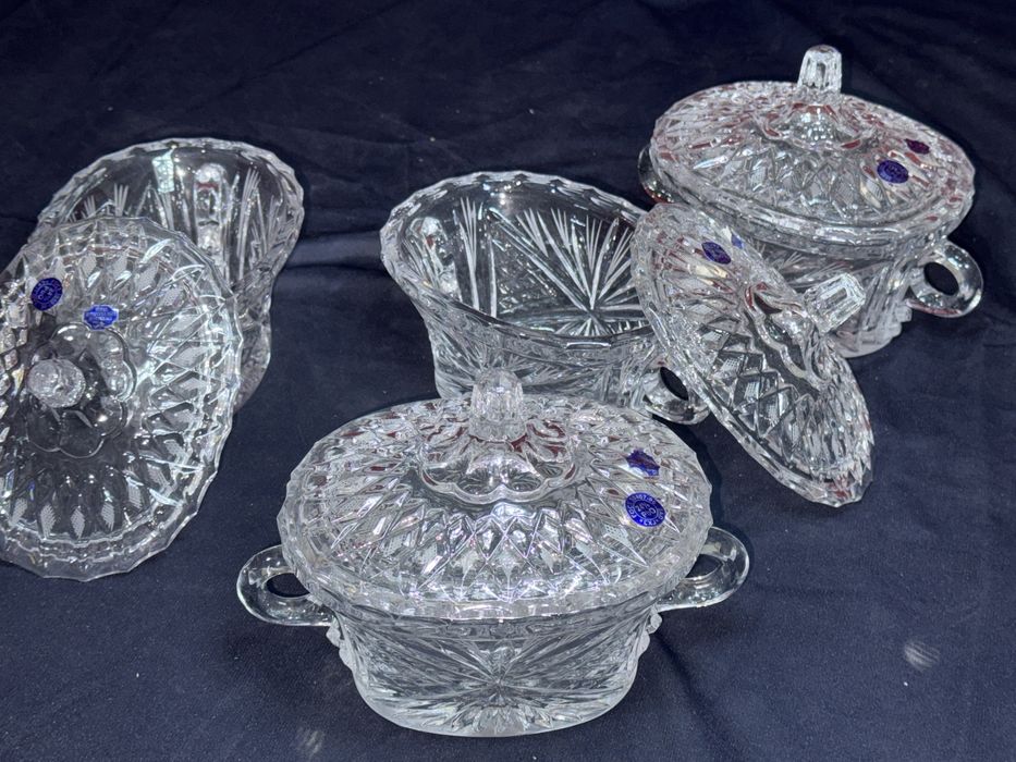 Разные хрусталные посуды