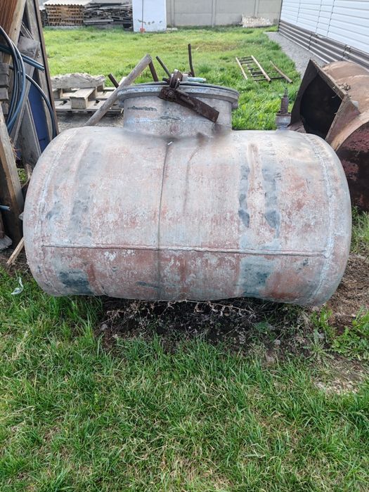 Продам бочку для хранения