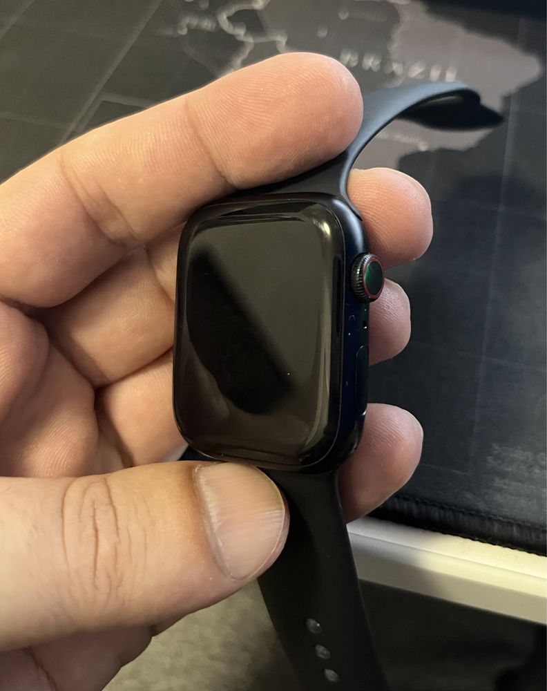 Apple Watch 8, GPS+Cellular, Carcasa Midnight, 45mm