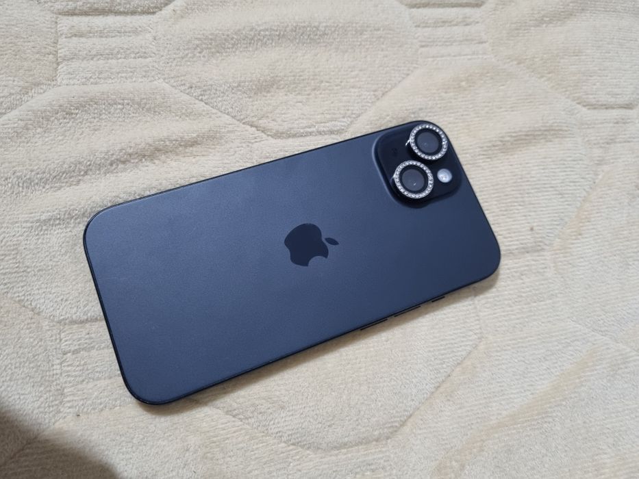 Vand iphone 15 nou baterie 100% NU RASPUND LA MESAJE