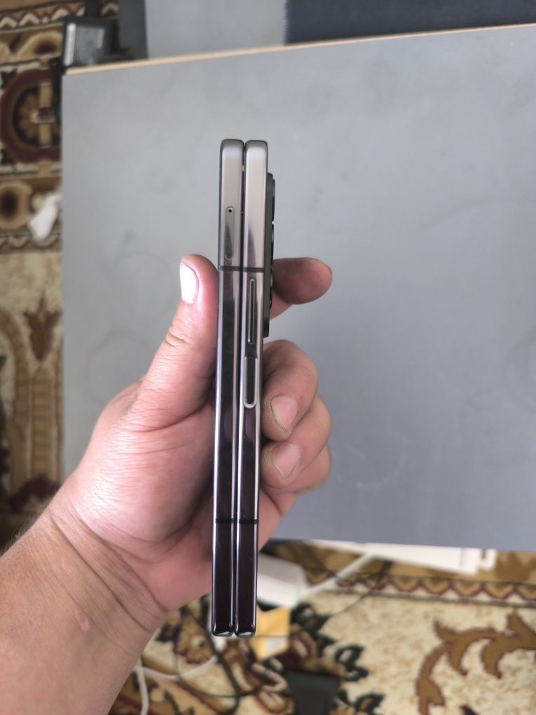 Samsung Z fold 4 12/512