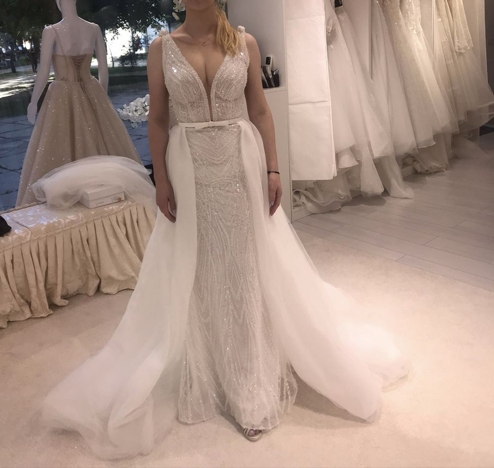 Vand rochie de mireasa S-XS Mireasa Moderna