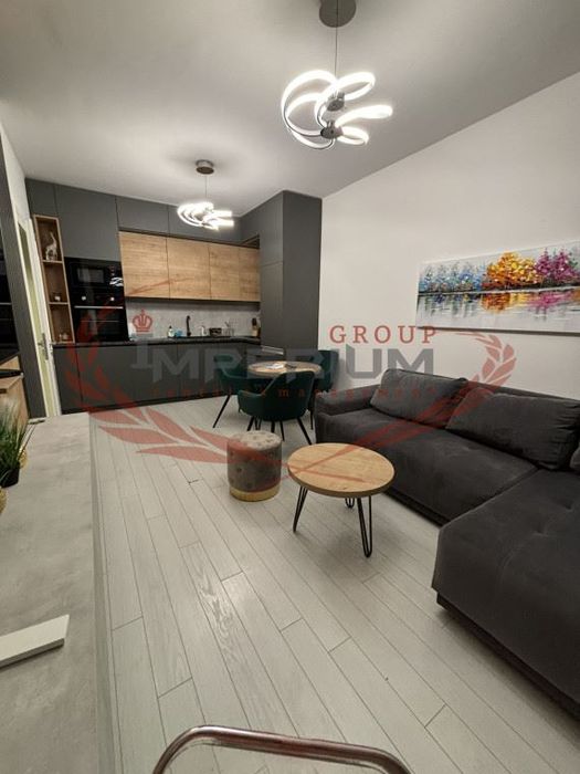 Дава се под наем Двустаен апартамент в Варна, Център - 55 кв.м за 765 € - Снимка #1