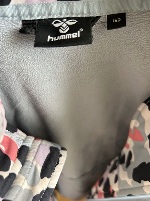 Яке за момиче hummel 152см