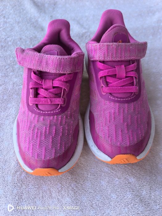 Страхотни детски маратонки Adidas за момиче номер 28 стелка 17см