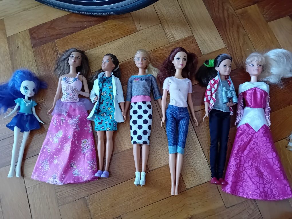 Papusi Barbie diverse modele